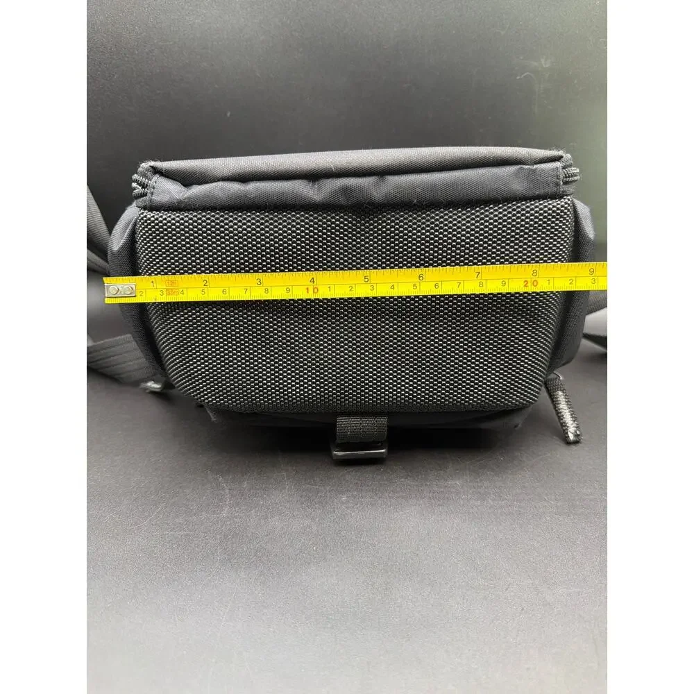 Targus DBUV02-02 Digital Video Camera Bag Black Travel Carry Case Shoulder Strap